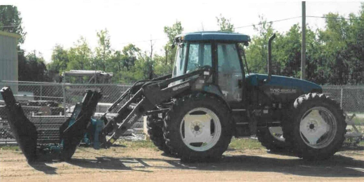 Holt Model 44 with outside shovel